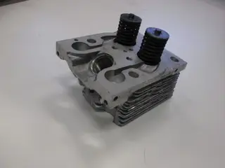 Plokikaas klappidega küünla avaga  D144-1003008-10  T-16,T-25,T-40